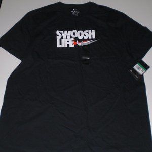 NIKE "SWOOSH LIFE" TEE B.D